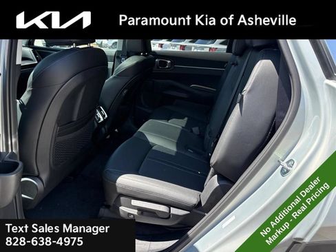 New 2026 Kia Sorento S w/ S Panoramic Sunroof Package FWD image 22