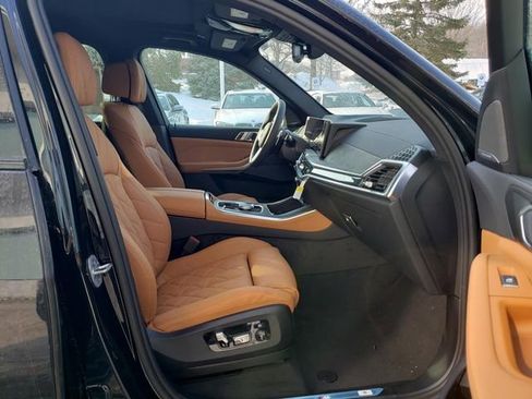 New 2026 BMW X5 xDrive40i w/ M Sport Package image 17