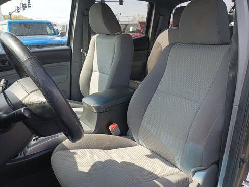 Used 2013 Toyota Tacoma 4x4 Double Cab w/ SR5 Pkg image 14