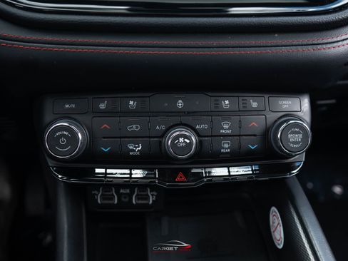 Used 2024 Dodge Durango R/T image 30