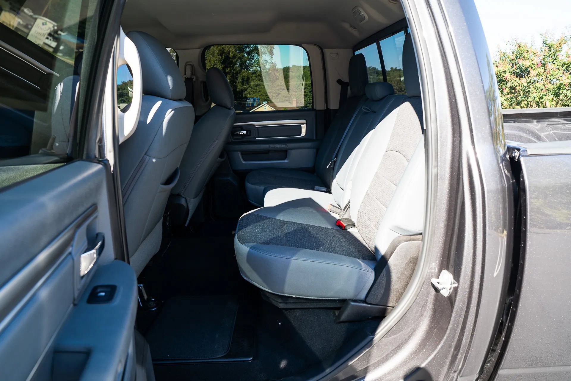 Used 2018 RAM 2500 Big Horn AWD/4WD image 25