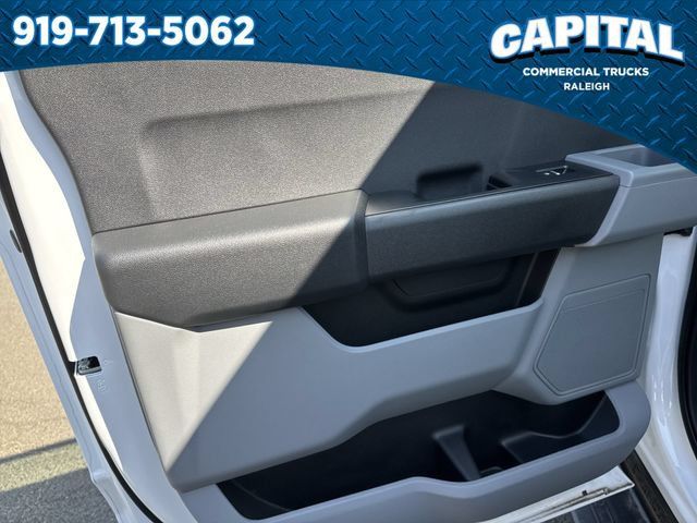 New 2026 Ford F250 XL w/ XL Chrome Package RWD image 19