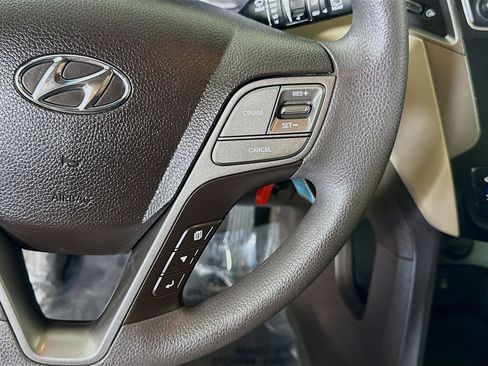 Used 2017 Hyundai Santa Fe Sport image 15