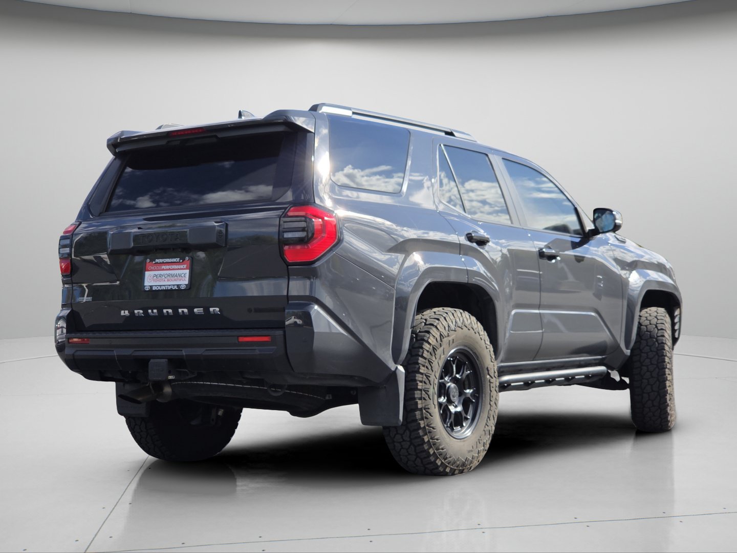 Used 2025 Toyota 4Runner Limited AWD/4WD image 28