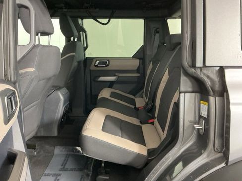 Used 2022 Ford Bronco Wildtrak image 29