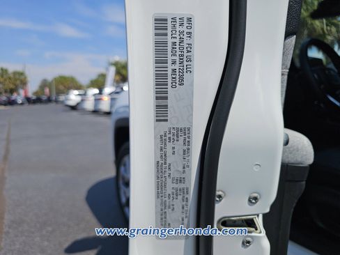 Used 2022 Jeep Compass Latitude w/ Sun and Sound Group image 14