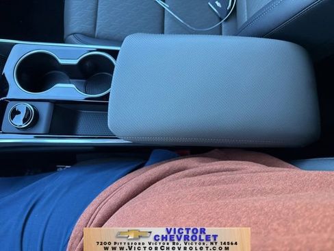 Used 2026 Chevrolet Equinox LT w/ Convenience Package II image 27