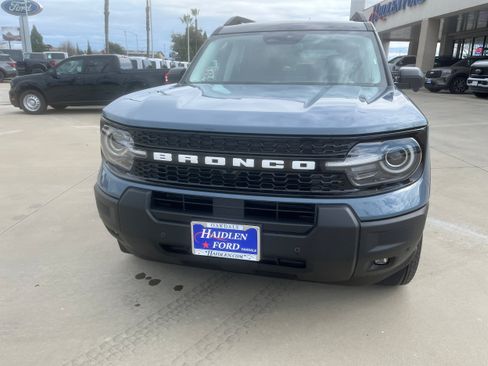 New 2026 Ford Bronco Sport Outer Banks w/ Outer Banks Tech Package+ AWD/4WD image 2