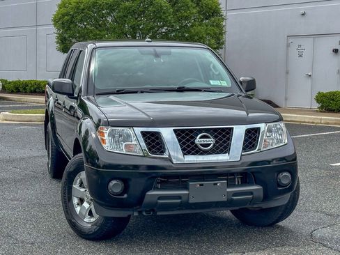 Used 2012 Nissan Frontier SV w/ SV Premium Utility Pkg AWD/4WD image 6