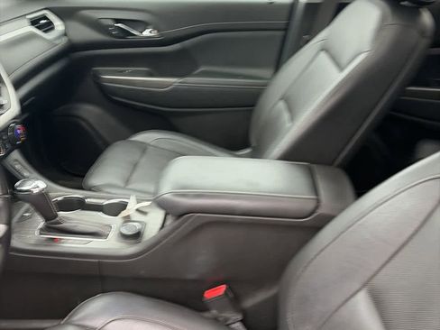 Used 2019 GMC Acadia SLT image 11