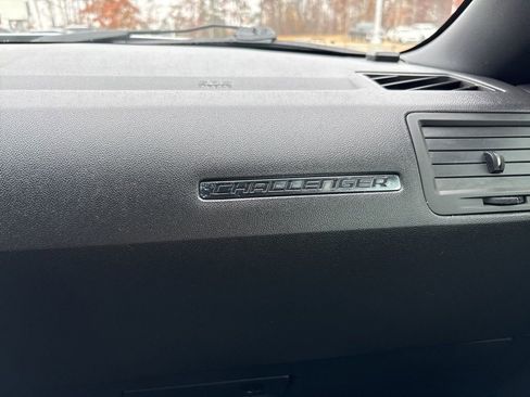 Used 2010 Dodge Challenger R/T image 25