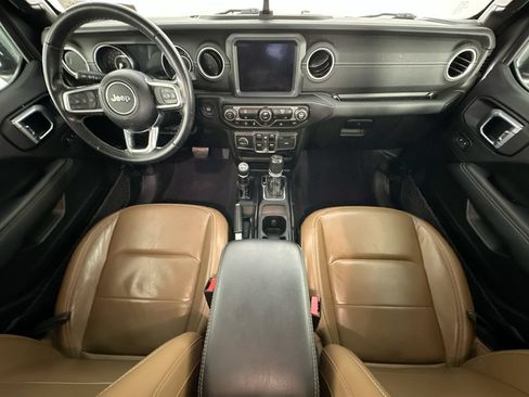 Used 2022 Jeep Gladiator Overland w/ Popular Equipment Package AWD/4WD image 10