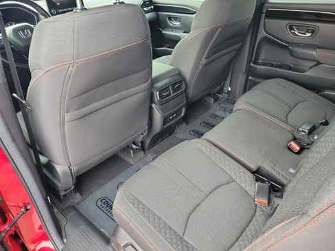 Used 2023 Honda Pilot Sport image 6