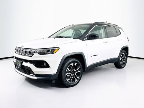 Used 2022 Jeep Compass Limited w/ Sun and Sound Group image 3