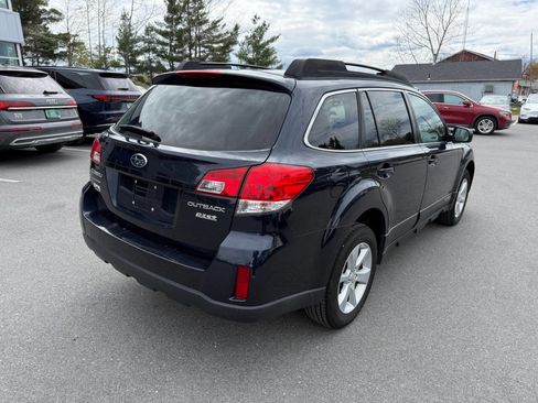 Used 2013 Subaru Outback 2.5i Premium w/ All-Weather Pkg AWD/4WD image 4