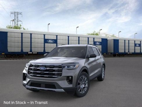 New 2026 Ford Explorer Active w/ Active Comfort Package AWD/4WD image 3