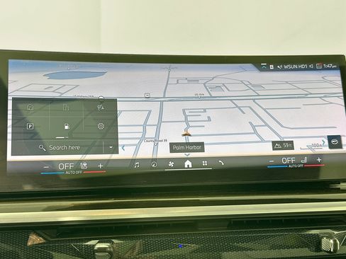 Used 2024 BMW X5 xDrive40i w/ Premium Package image 13