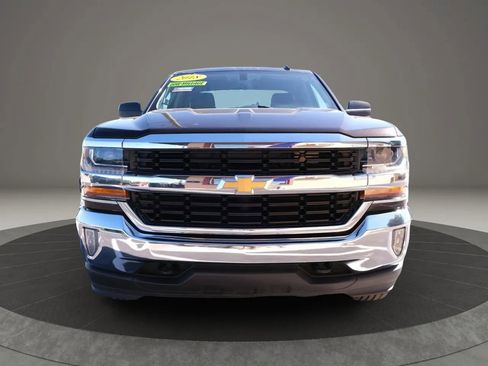 Used 2018 Chevrolet Silverado 1500 LT w/ All Star Edition image 9