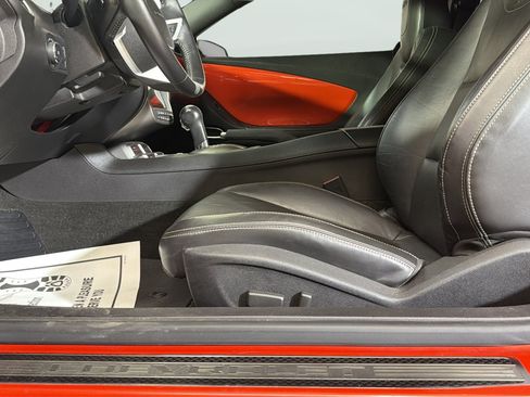 Used 2011 Chevrolet Camaro SS RWD image 19