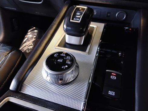 Used 2023 Mitsubishi Outlander SEL image 30