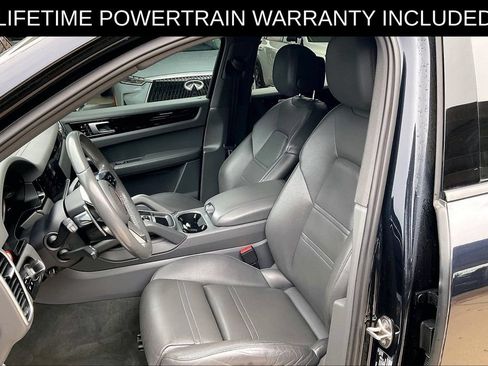 Used 2020 Porsche Cayenne AWD/4WD image 26