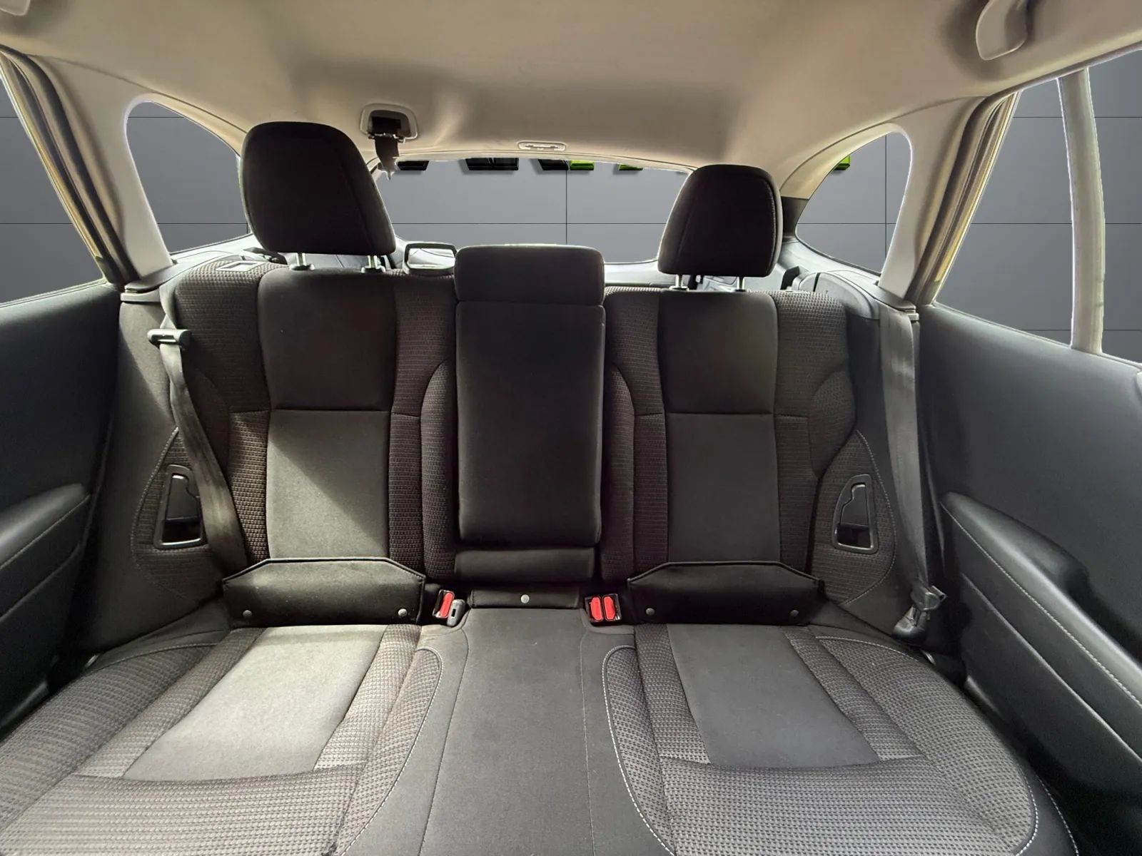 Used 2024 Subaru Outback Premium AWD/4WD image 37