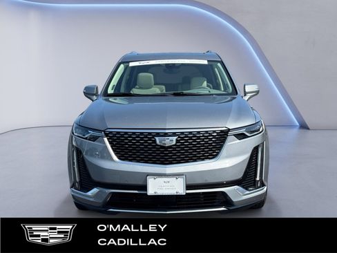 Certified 2024 Cadillac XT6 Premium Luxury w/ Technology Package AWD/4WD image 8
