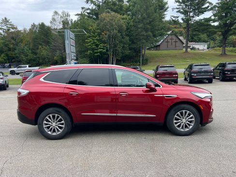 Used 2022 Buick Enclave Essence AWD/4WD image 4