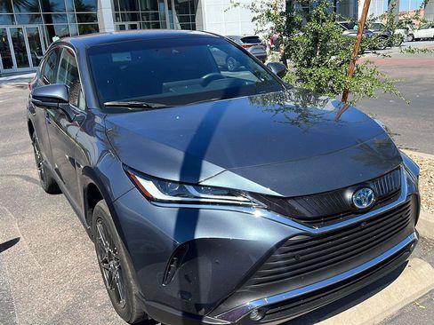 Used 2024 Toyota Venza Limited AWD/4WD image 8
