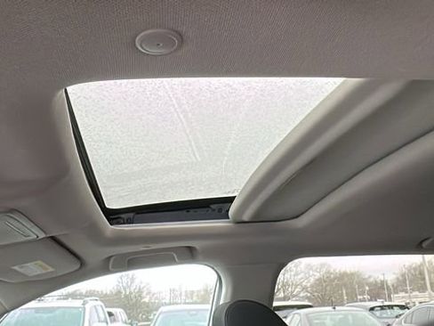 Used 2024 Honda CR-V EX image 11