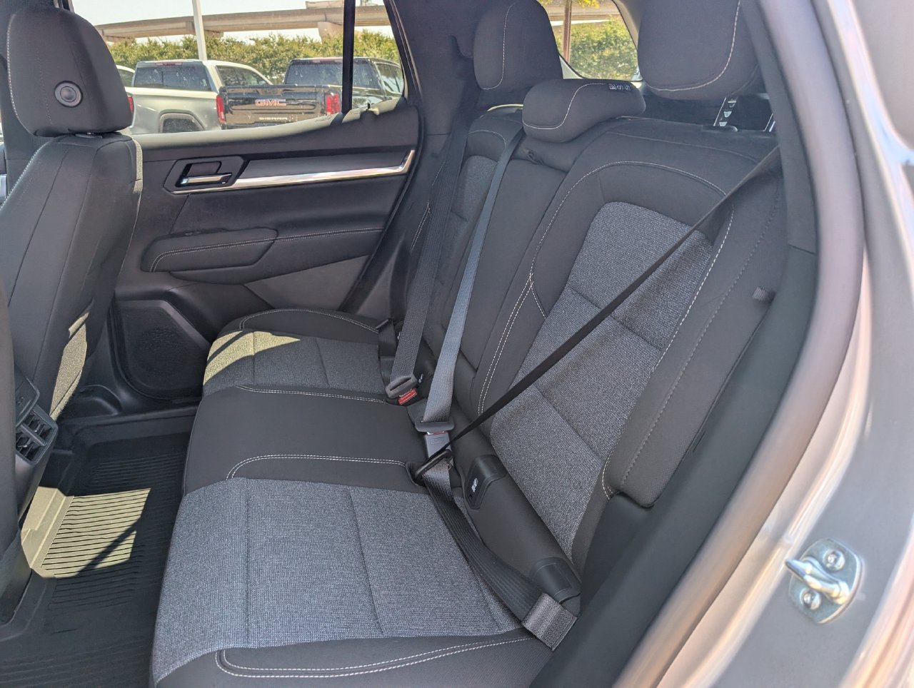 New 2027 GMC Terrain Elevation w/ LPO, Floor Liner Package FWD image 20