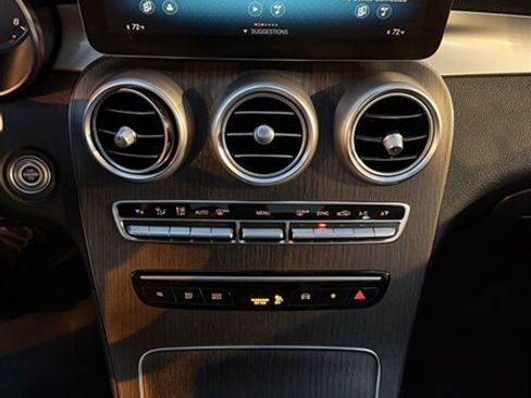 Used 2021 Mercedes-Benz GLC 300 4MATIC image 39