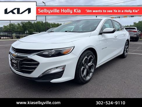 Used 2023 Chevrolet Malibu LT FWD image 1