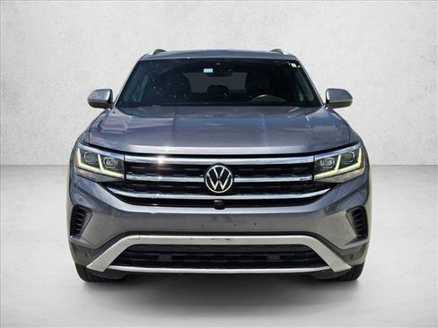 Used 2020 Volkswagen Atlas Cross Sport SEL Premium AWD/4WD image 2