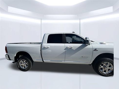 Used 2024 RAM 2500 Laramie w/ Safety Group AWD/4WD image 6