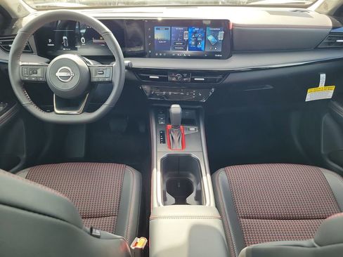 New 2026 Nissan Kicks SR w/ SR Premium Package FWD image 7