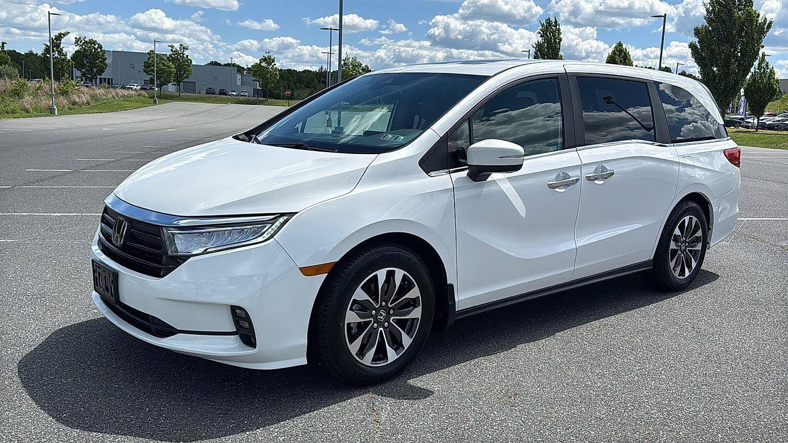 Used 2024 Honda Odyssey EX-L image 12