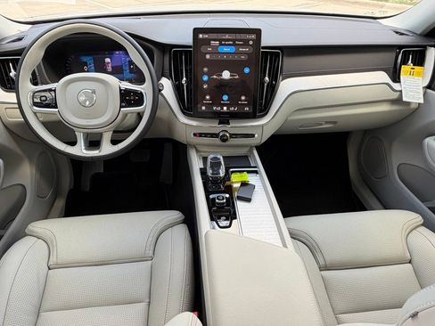 New 2026 Volvo XC60 T8 Ultra w/ Protection Package Premier AWD/4WD image 9