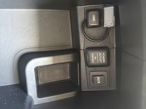 Used 2012 Honda CR-V LX image 29