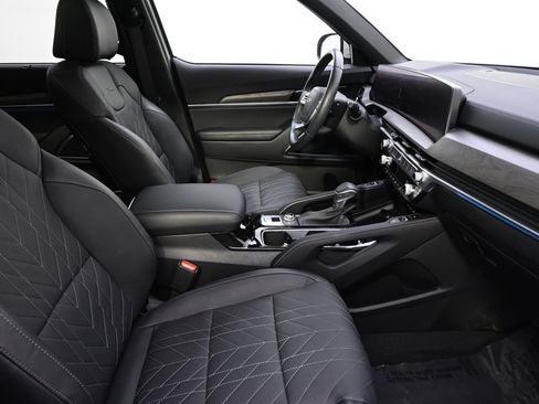 Used 2024 Kia Telluride SX X-Line image 16