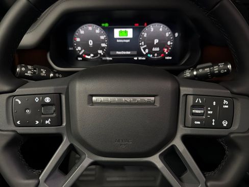 New 2026 Land Rover Defender 110 X-Dynamic SE AWD/4WD image 10