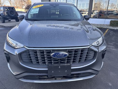 Used 2023 Ford Escape Active image 2