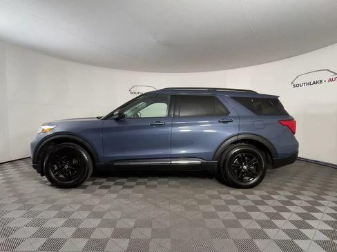 Used 2021 Ford Explorer XLT w/ Equipment Group 202A AWD/4WD image 5