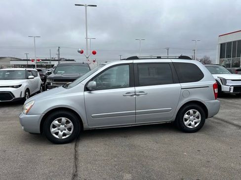 Used 2008 Kia Sedona w/ Convenience Pkg image 7