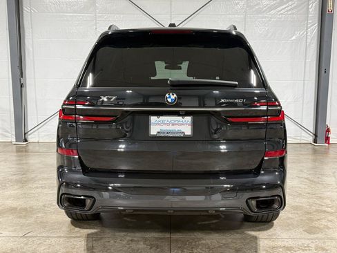 Used 2023 BMW X7 xDrive40i w/ M Sport Package AWD/4WD image 9