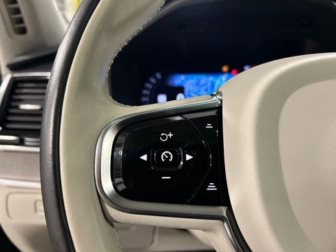 Certified 2024 Volvo XC90 T8 Plus AWD/4WD image 13