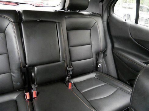 Used 2018 Chevrolet Equinox Premier image 15