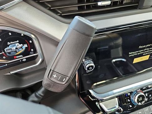 New 2025 GMC Sierra 2500 Denali w/ Denali Reserve Package image 30