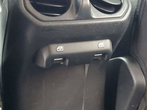 Used 2018 Jeep Wrangler Unlimited Sport S image 24