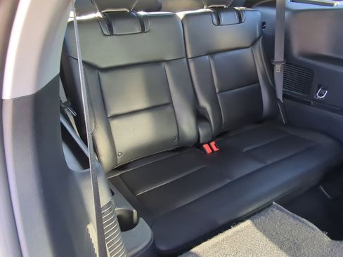 Used 2024 Ford Explorer Limited image 24